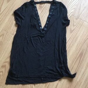 Black vneck AE